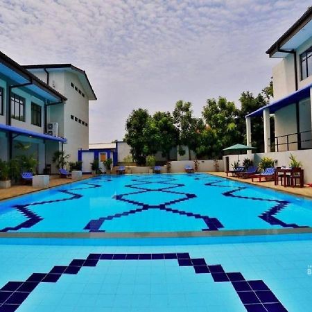 The Blue Wave Hotel Vịnh Arugam Ngoại thất bức ảnh