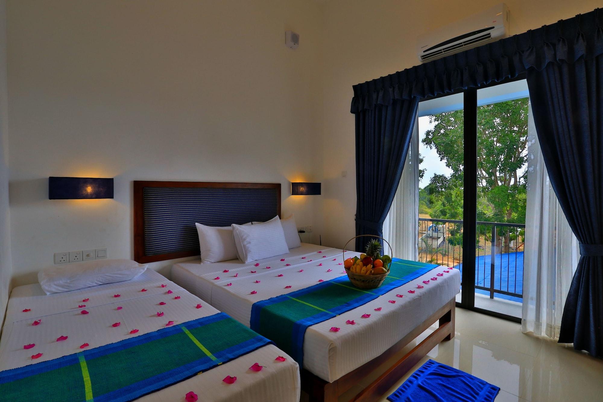 The Blue Wave Hotel Vịnh Arugam Ngoại thất bức ảnh