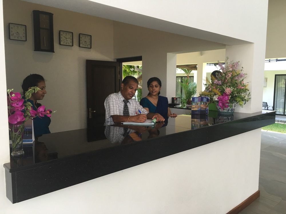 The Blue Wave Hotel Vịnh Arugam Ngoại thất bức ảnh