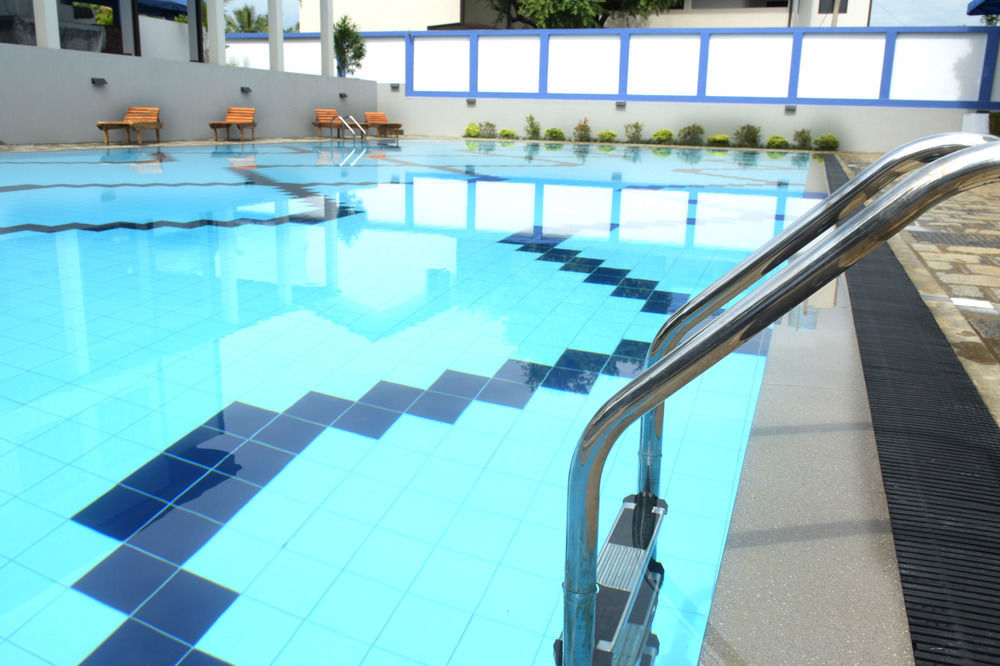 The Blue Wave Hotel Vịnh Arugam Ngoại thất bức ảnh