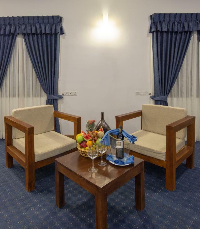 The Blue Wave Hotel Vịnh Arugam Ngoại thất bức ảnh