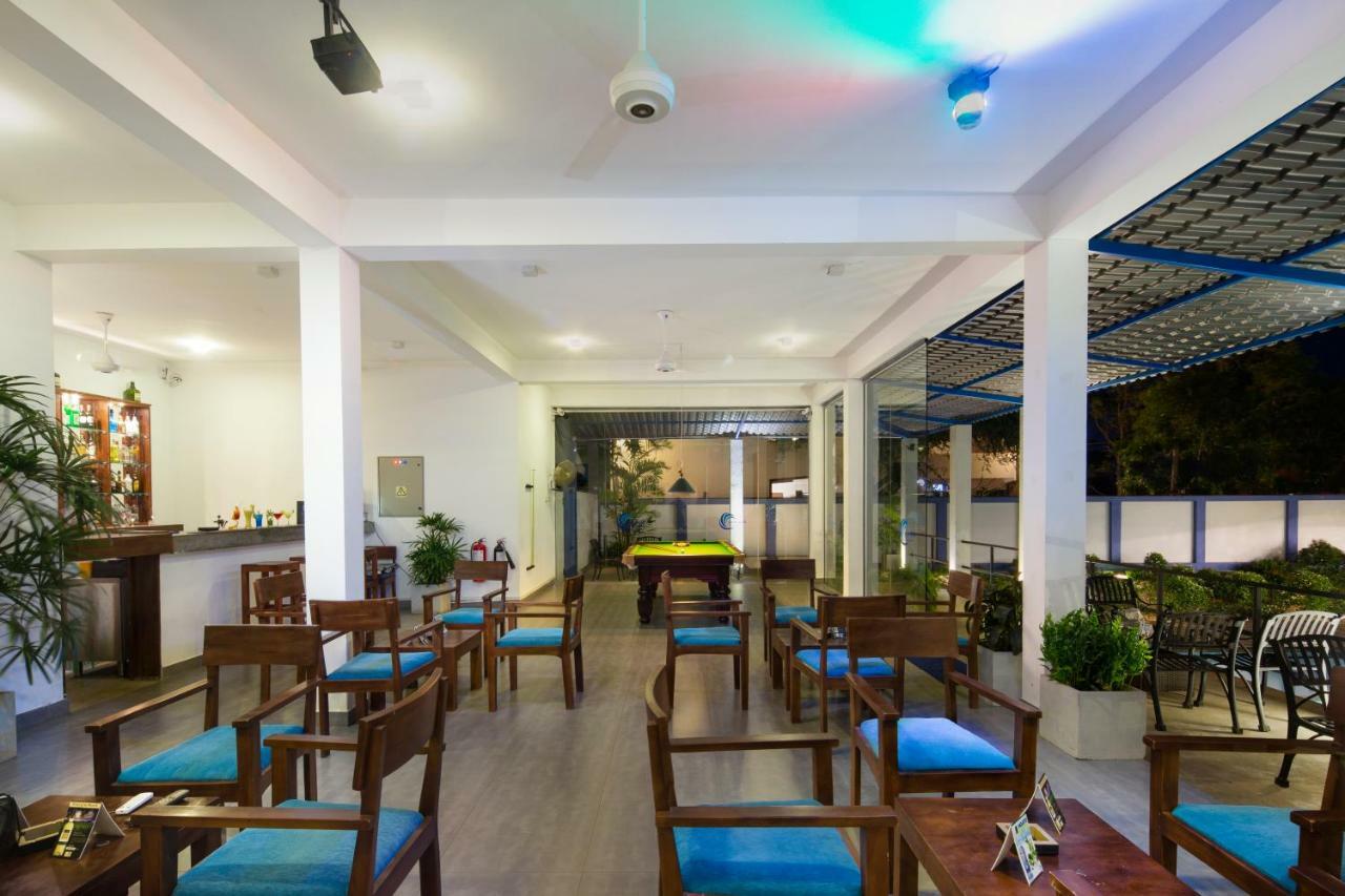The Blue Wave Hotel Vịnh Arugam Ngoại thất bức ảnh