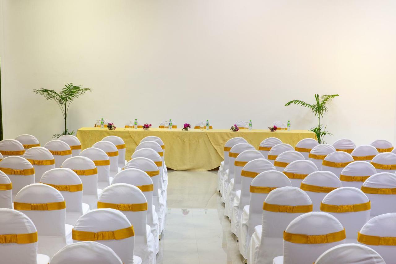 The Blue Wave Hotel Vịnh Arugam Ngoại thất bức ảnh